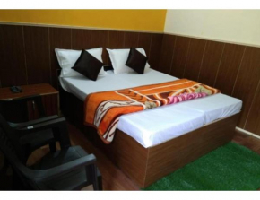 Hotel Sandeep & Restaurant, Barkot